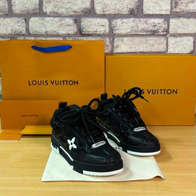 Louis Vuitton Men's Trainers - Black - UK 10 on Productcaster.