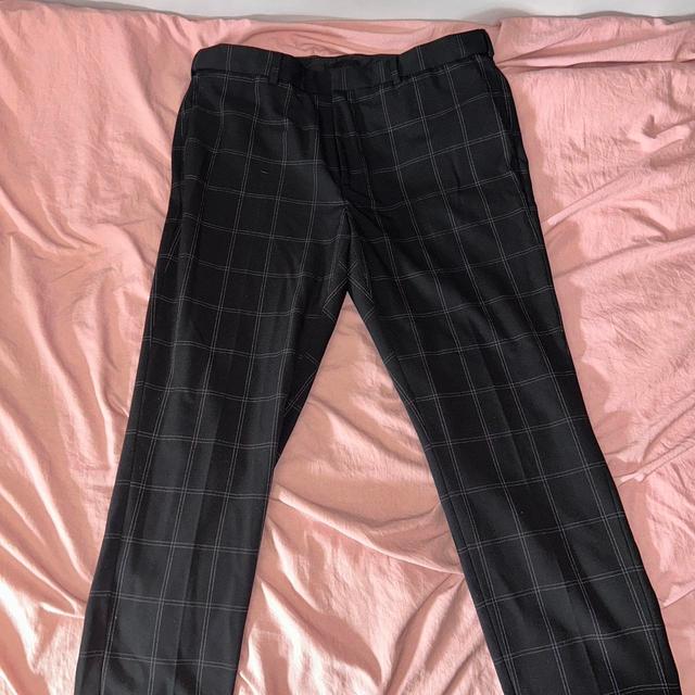 H&M Men's Tailored trousers - Black/Grey on Productcaster.