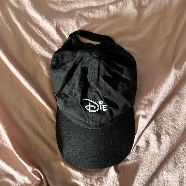 Disney Men's Hat - Black on Productcaster.