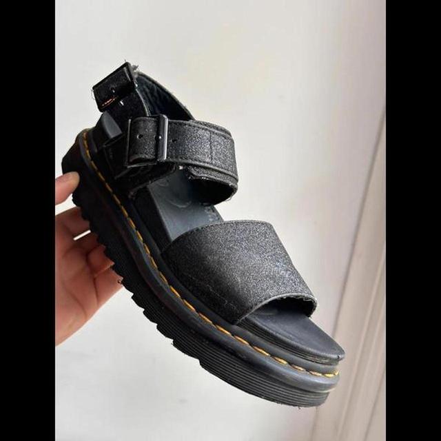 Dr. Martens Women's Sandals - Black - UK 4 on Productcaster.