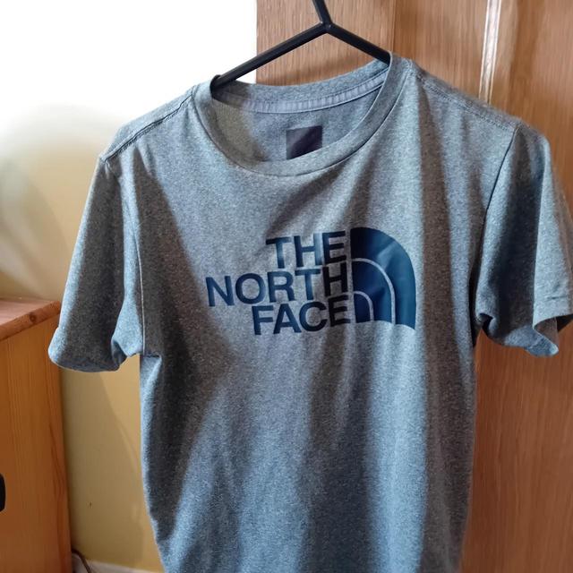 The North Face Men's T-shirt - Black/Grey - XS on Productcaster.