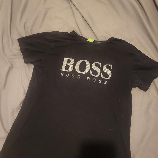 Hugo Boss Men's T-shirt - Black - M on Productcaster.