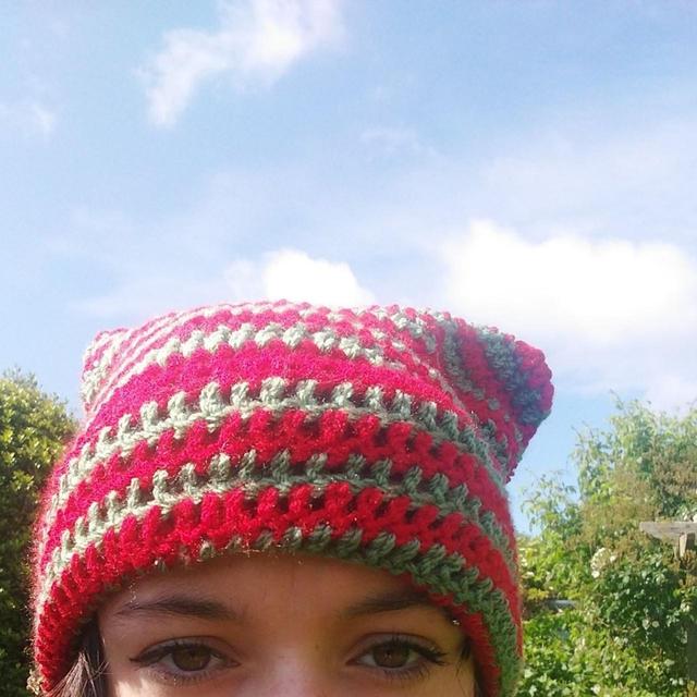 Women's Beanies - Red/Green on Productcaster.