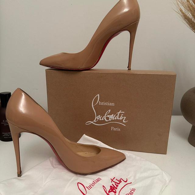 Christian Louboutin Women's Slippers - Tan - UK 6 on Productcaster.