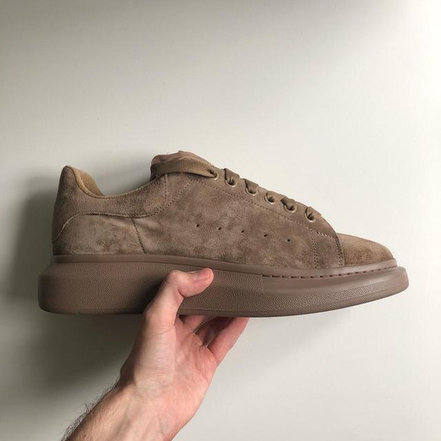 Alexander McQueen Men's Trainers - Tan - UK 12 on Productcaster.