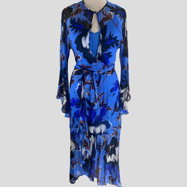 Diane von Furstenberg Women's Dress - Blue - 6 on Productcaster.