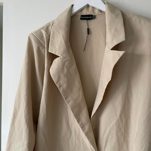 PrettyLittleThing Women's Blazer Jacket - Tan/Cream - UK 16 on Productcaster.