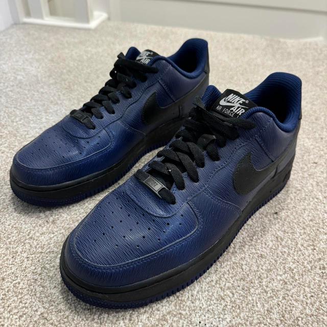 Nike Men's Trainers - Navy/Blue - UK 8.5 on Productcaster.