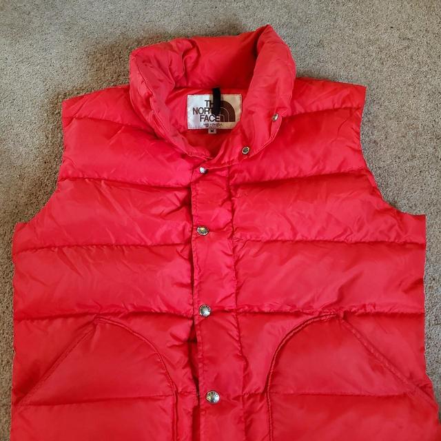 The North Face Men's Gilet - Red - S on Productcaster.