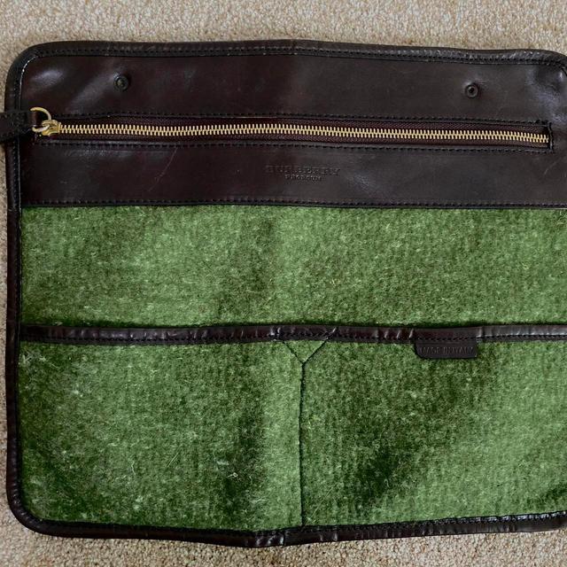 Burberry Women's Clutch bags - Green on Productcaster.