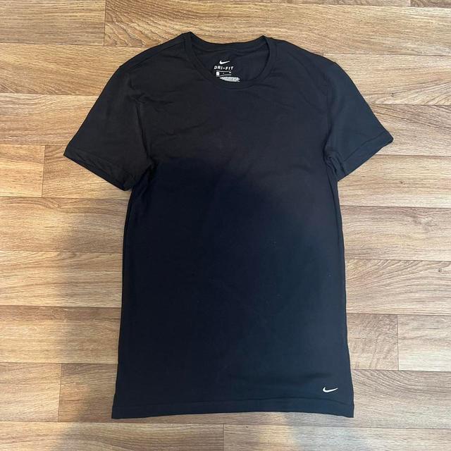 Nike Men's T-shirt - Black - S on Productcaster.