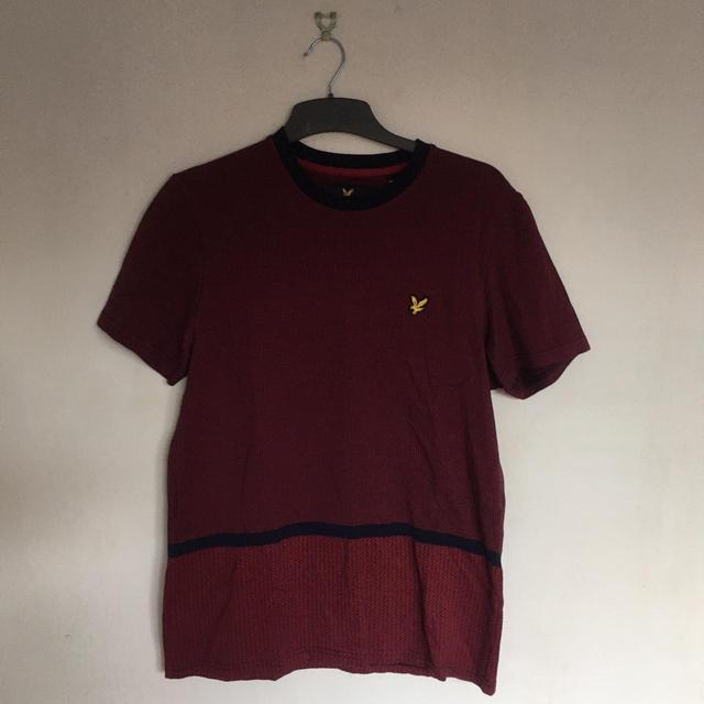 Lyle & Scott Men's T-shirt - Red - M on Productcaster.