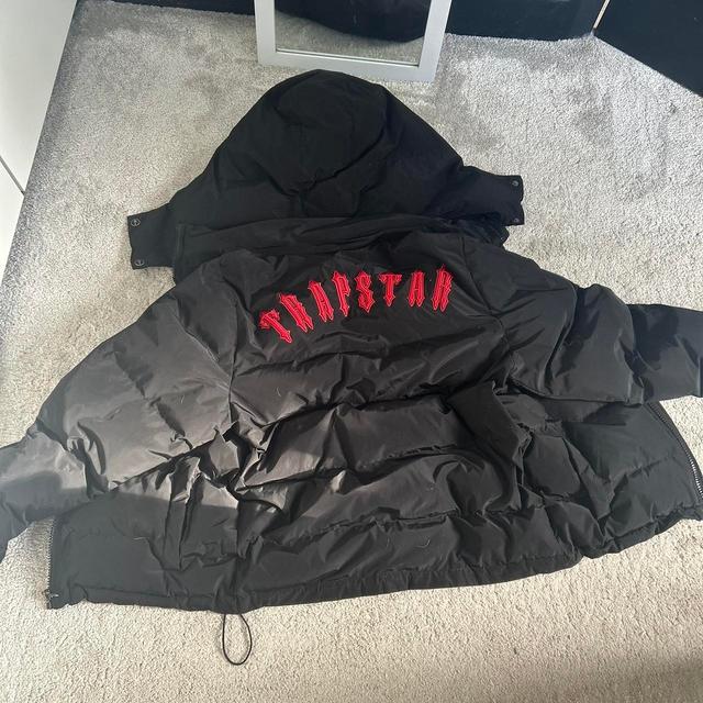 Trapstar Men's Puffer Jacket - Black - S on Productcaster.