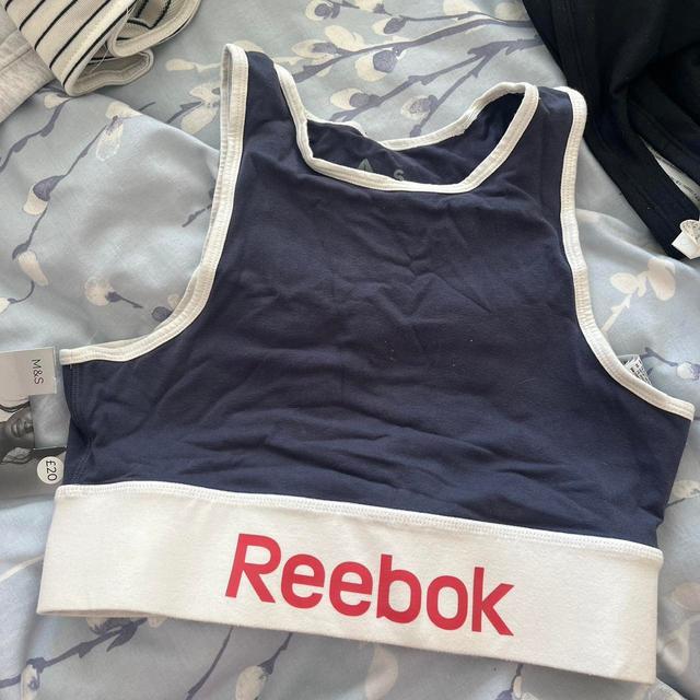 Reebok Women's Crop top - Navy/Blue - S on Productcaster.