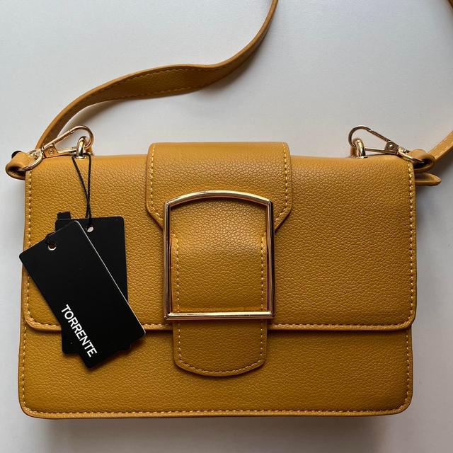 Women's Crossbody bags - Yellow/Gold on Productcaster.