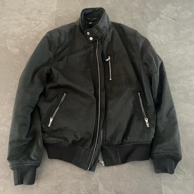 H&M Men's Bomber Jacket - Black - M on Productcaster.