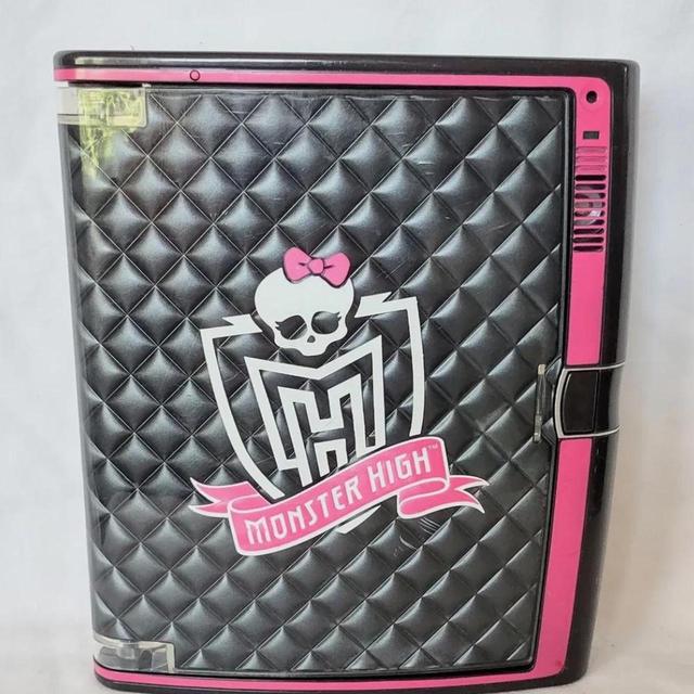 Monster High Doll - Black/Pink on Productcaster.