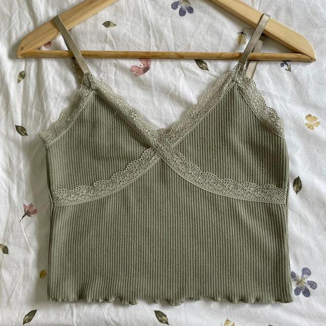 H&M Women's Crop top - Green - 10 on Productcaster.