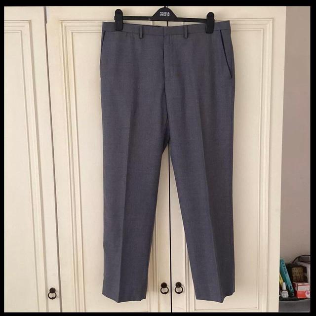 Marks & Spencer Men's Trousers - Grey - 36" on Productcaster.