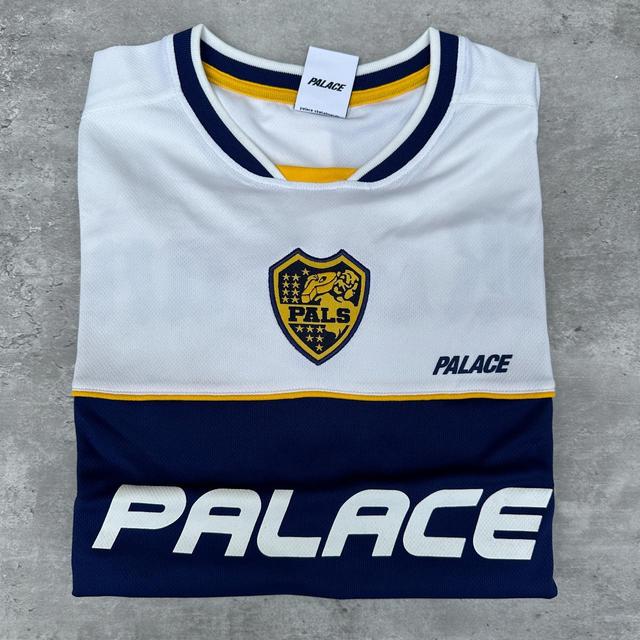 Palace Men's T-shirt - White/Blue - M on Productcaster.