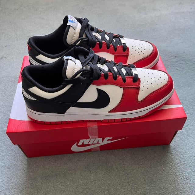 Nike Men's Trainers - Red/Black - UK 9 on Productcaster.