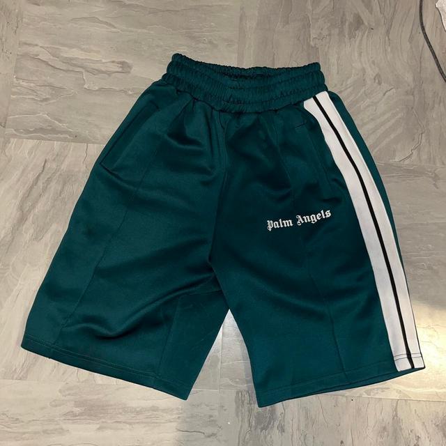 Palm Angels Men's Shorts - Green - M on Productcaster.