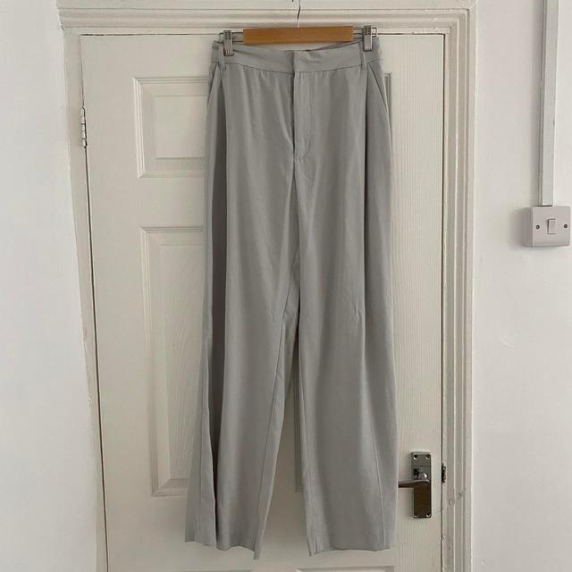 Zara Women's Trousers - Grey - UK 8 on Productcaster.