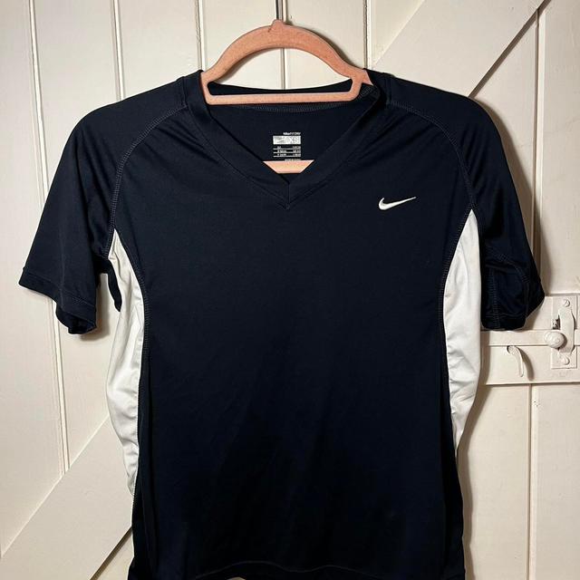 Nike Women's T-shirt - Black/Navy - XS on Productcaster.