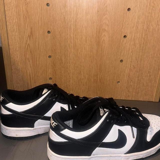 Nike Women's Trainers - Black/White - UK 5.5 on Productcaster.