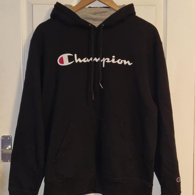 Champion Men's Hoodie - Black - M on Productcaster.