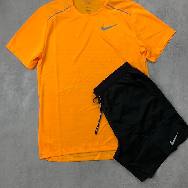 Nike Men's T-shirt - Orange - M on Productcaster.