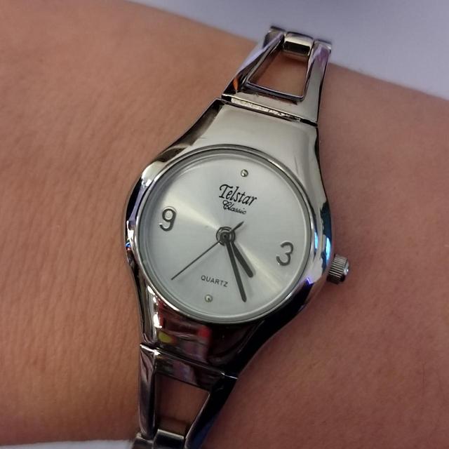 Preloved Women's Analogue Watch - Silver on Productcaster.