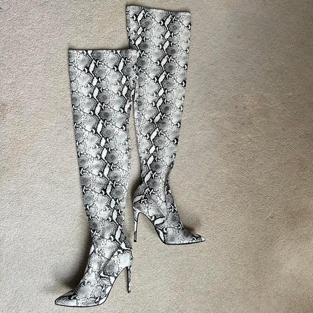 Steve Madden Women's Over the knee Boots - Grey - UK 5.5 on Productcaster.