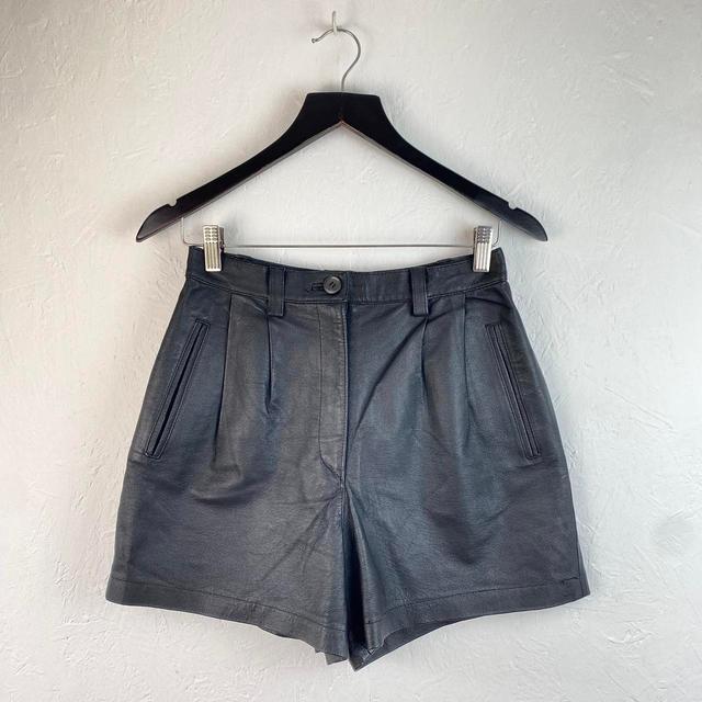 Vintage Women's Shorts - Black - UK 8 on Productcaster.