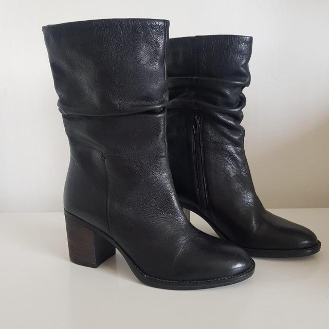 Women's Mid calf Boots - Black - UK 4 on Productcaster.