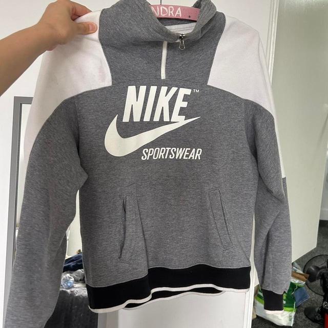 Nike Women's Sweatshirt - Grey/White - 8 on Productcaster.