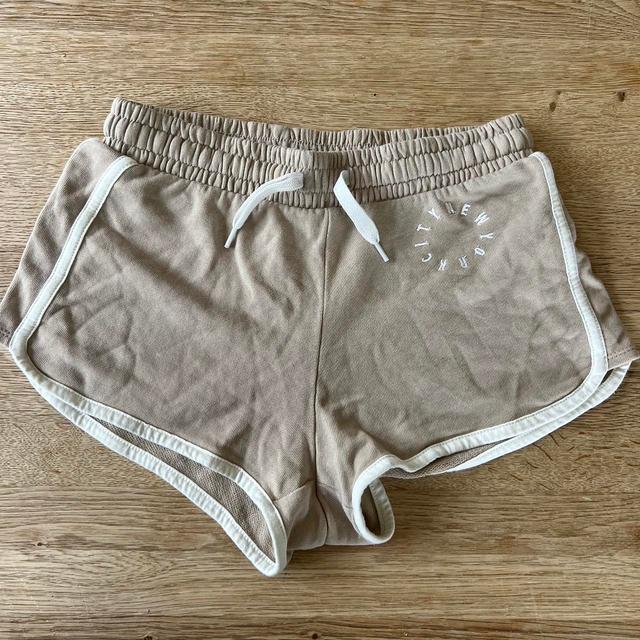 H&M Women's Shorts - Tan - UK 4 on Productcaster.