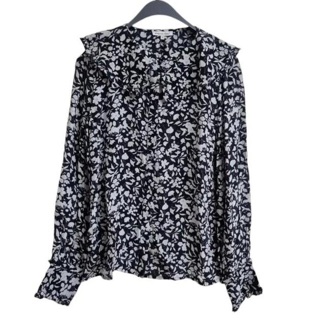 Designer Women's Blouse - White/Navy - 14 on Productcaster.