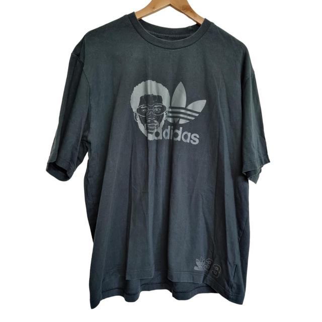 Adidas Originals Men's T-shirt - Black - XL on Productcaster.