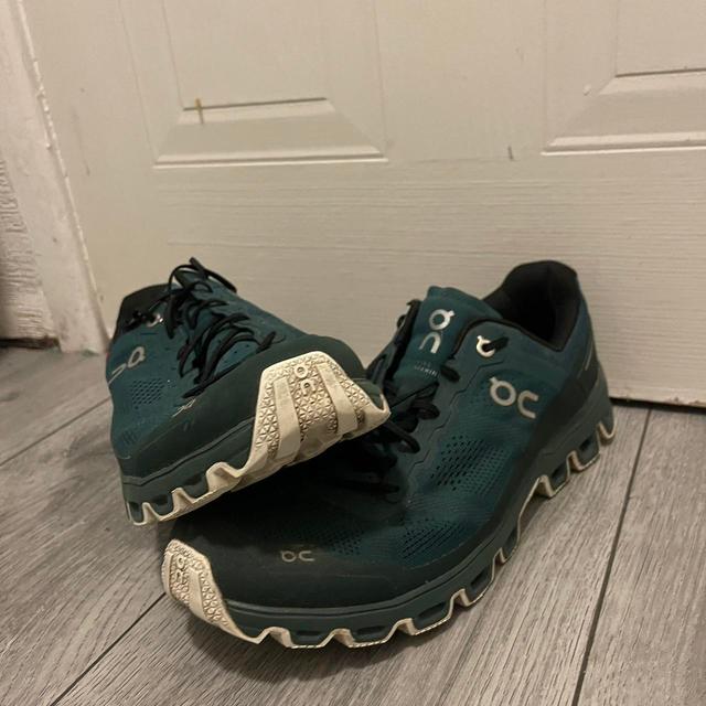 On Running Men's Trainers - Green - UK 9 on Productcaster.