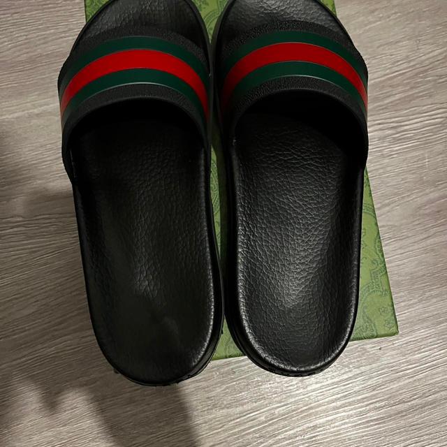 Gucci Men's Slides - Black/Multi - UK 10 on Productcaster.