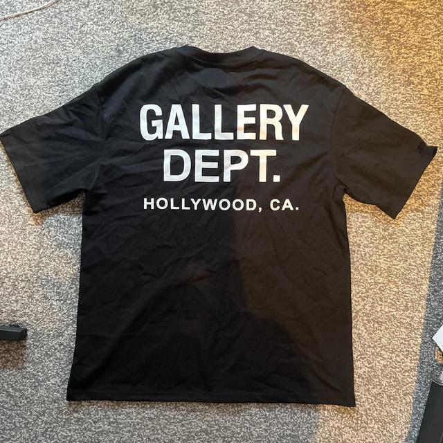 Gallery Dept. Men's T-shirt - Black/White - M on Productcaster.