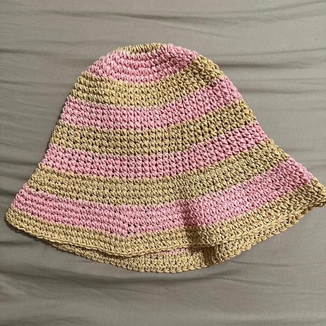 H&M Women's Hat - Cream/Pink on Productcaster.