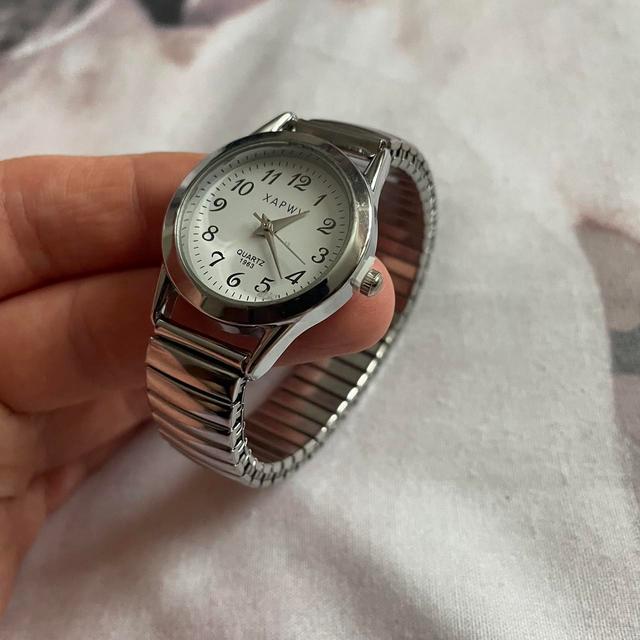 Vintage Women's Watch - Silver on Productcaster.