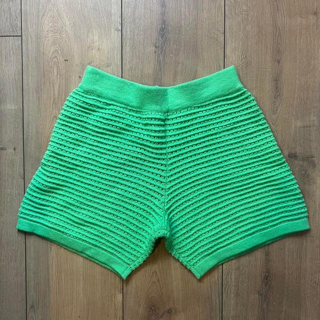 PrettyLittleThing Women's Shorts - Green - M on Productcaster.