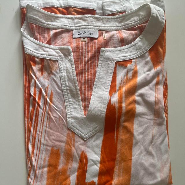 Calvin Klein Women's T-shirt - Orange/White - M on Productcaster.