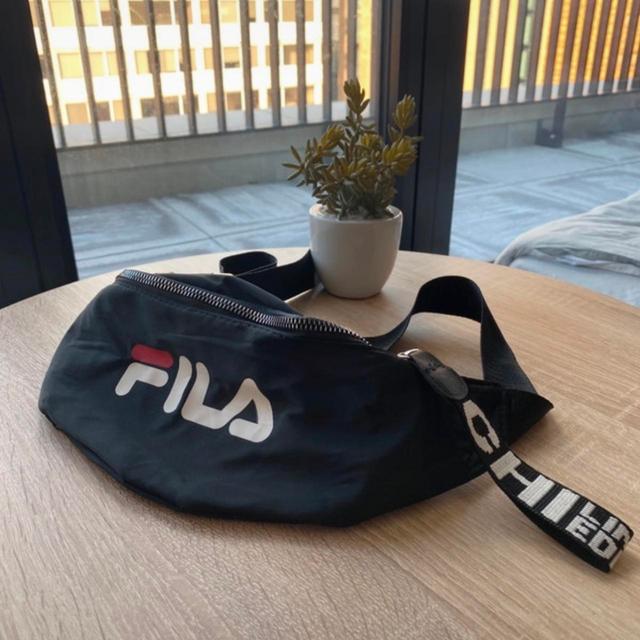 Fila Women's Bum bags and belt bags - Black on Productcaster.