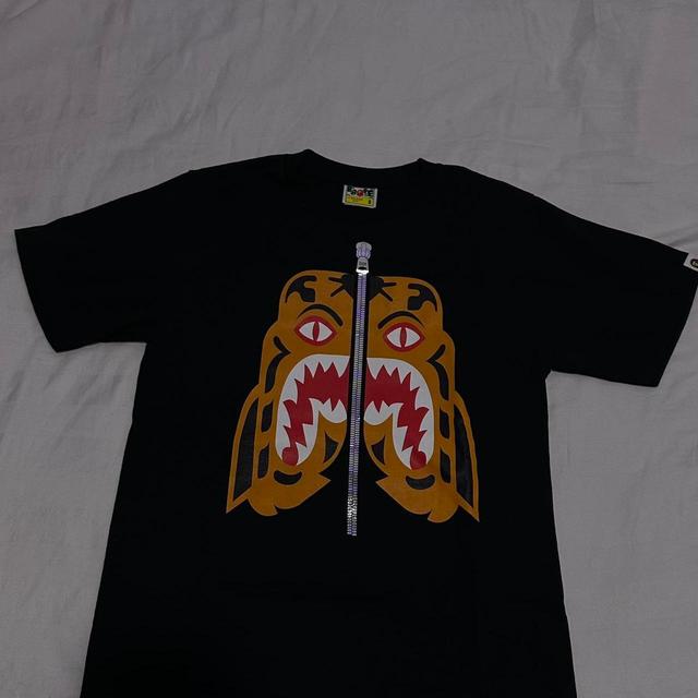 BAPE Men's T-shirt - Black - S on Productcaster.