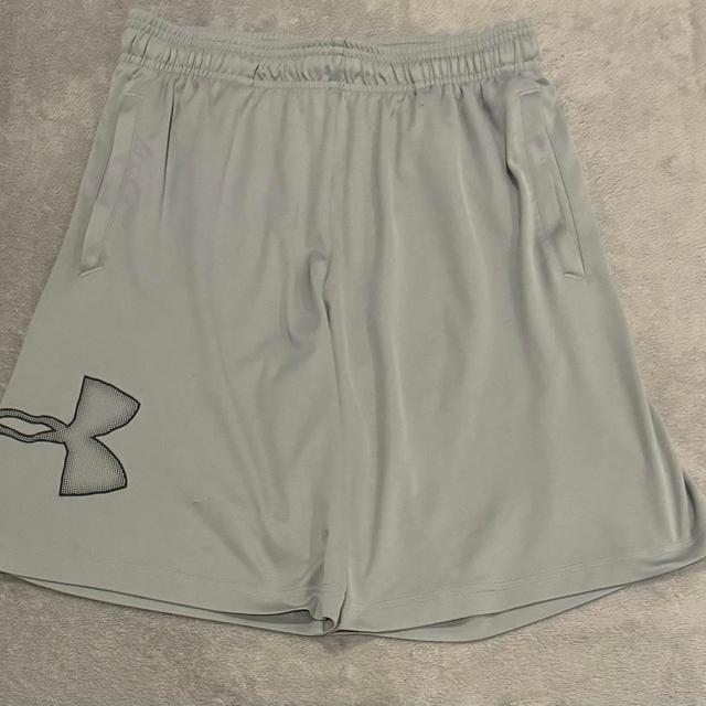 Under Armour Men's Shorts - Grey - S on Productcaster.