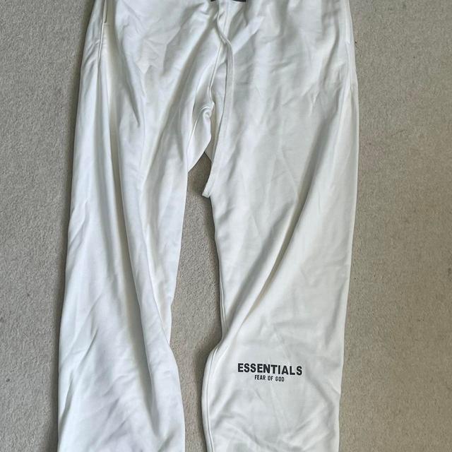 Essentials Women's Sweatpants - Cream/White - 30" on Productcaster.